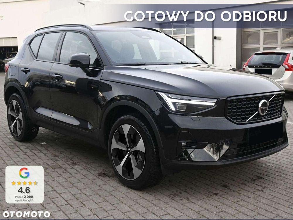 Volvo XC 40 B3 Ultra Dark - 2