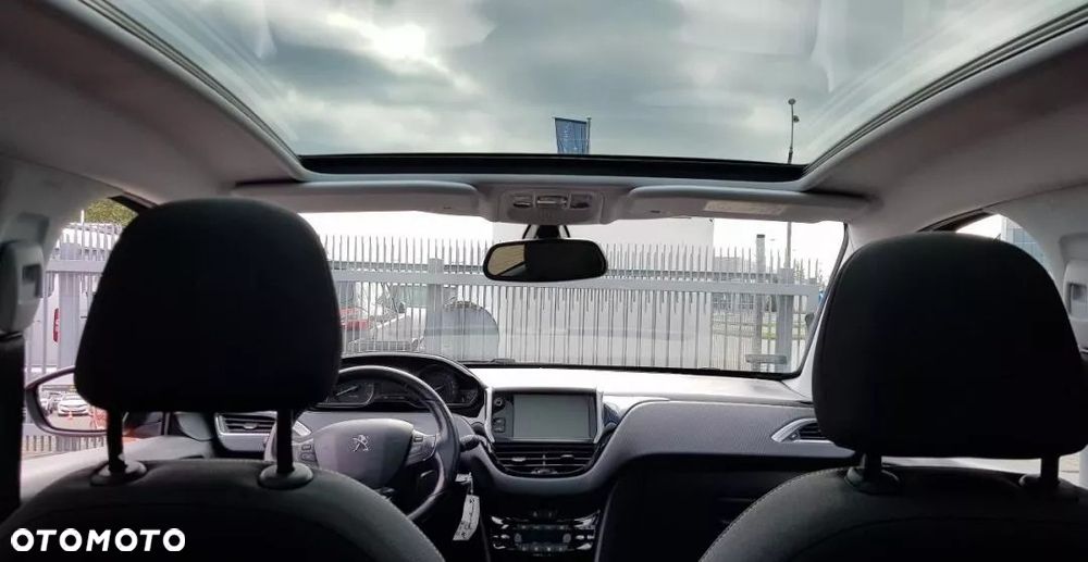Peugeot 208 1.2 PureTech Allure S&S EAT6 - 14