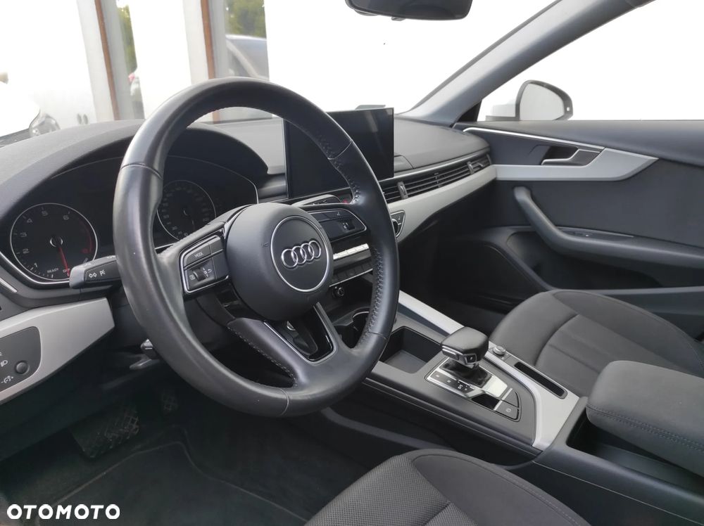 Audi A4 Limousine 35 TFSI mHEV Advanced S tronic - 9