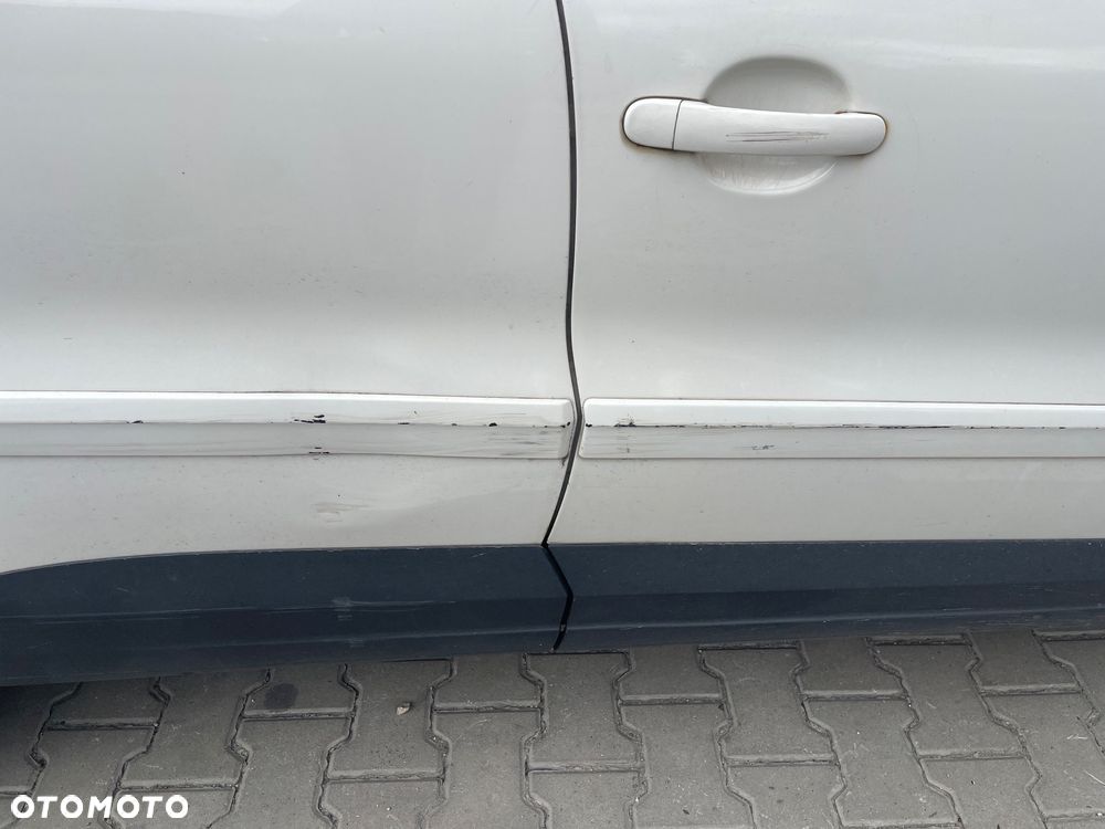 Volkswagen Tiguan 2.0 TDI DPF 4Motion Automatik Trend & Fun - 9
