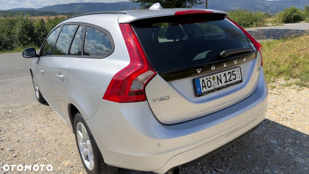 Volvo V60 D2 Edition - 18