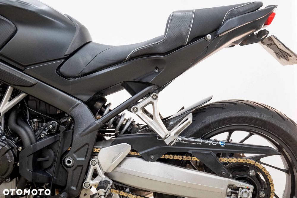 Honda CB - 16