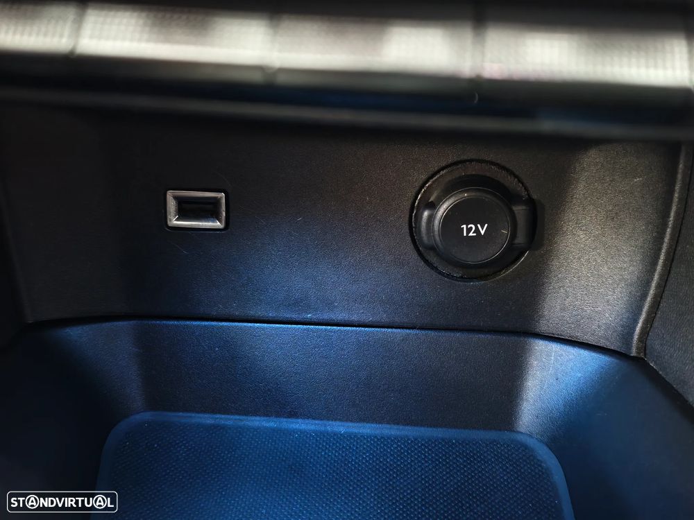 Peugeot 3008 BlueHDi 130 Stop & Start EAT8 GT - 44