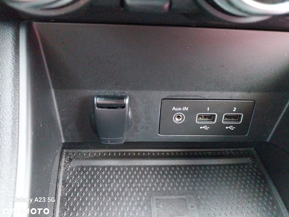 Renault Captur TCe 100 INTENS - 23