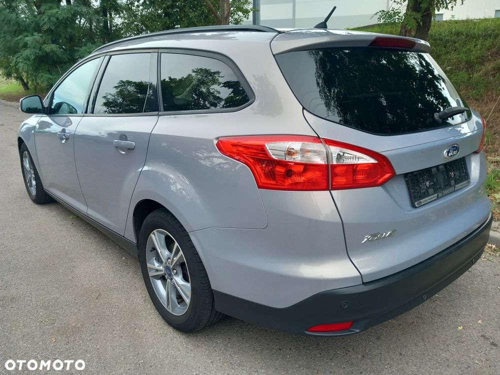 Ford Focus 1.6 TI-VCT Champions Edition - 4