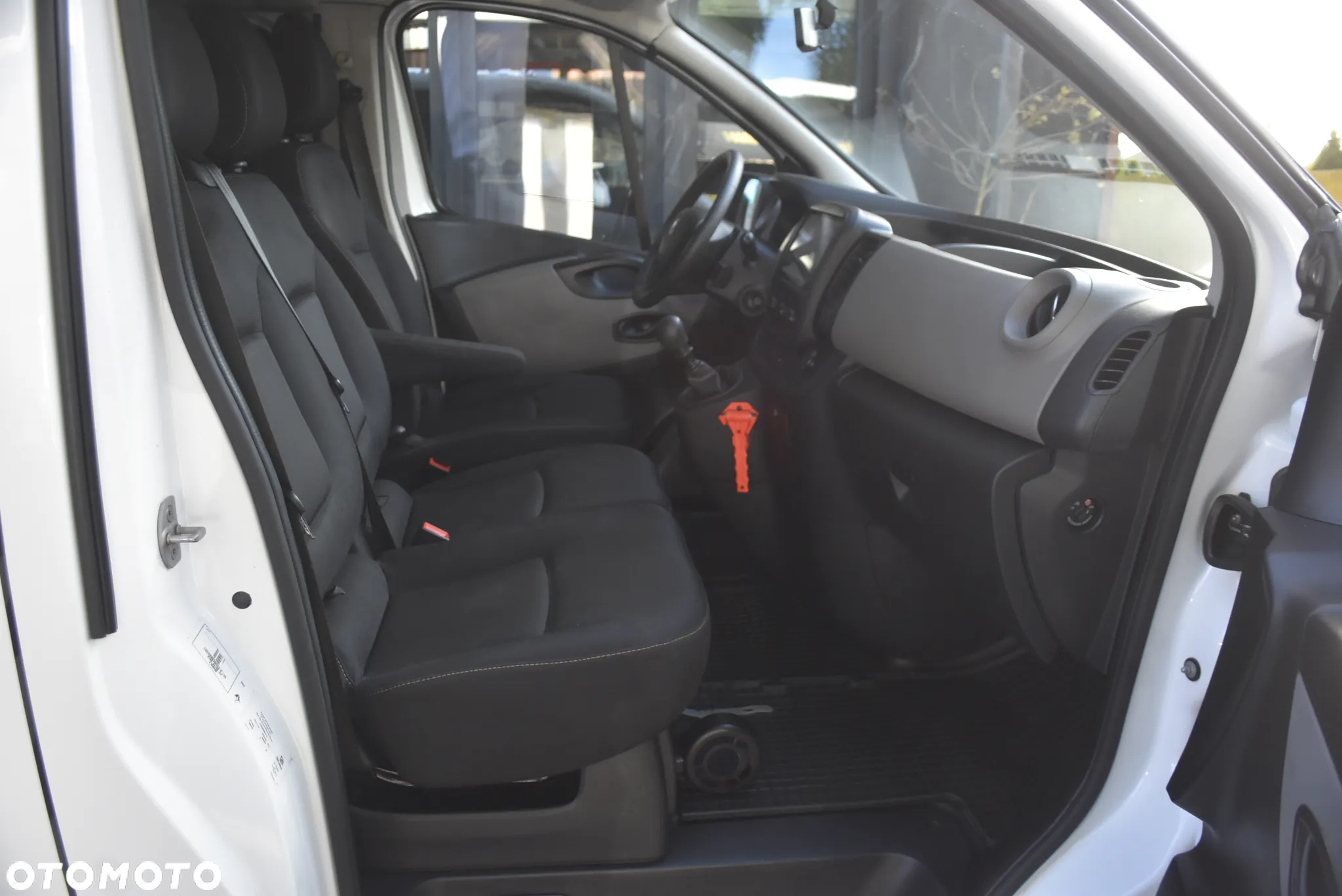 Renault Trafic - 17