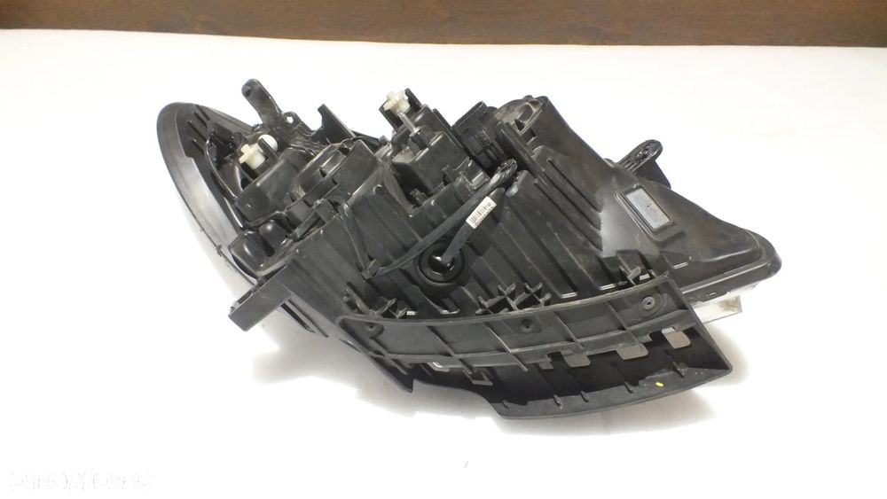 Lampa przednia lewa Opel Mokka czarna - 2