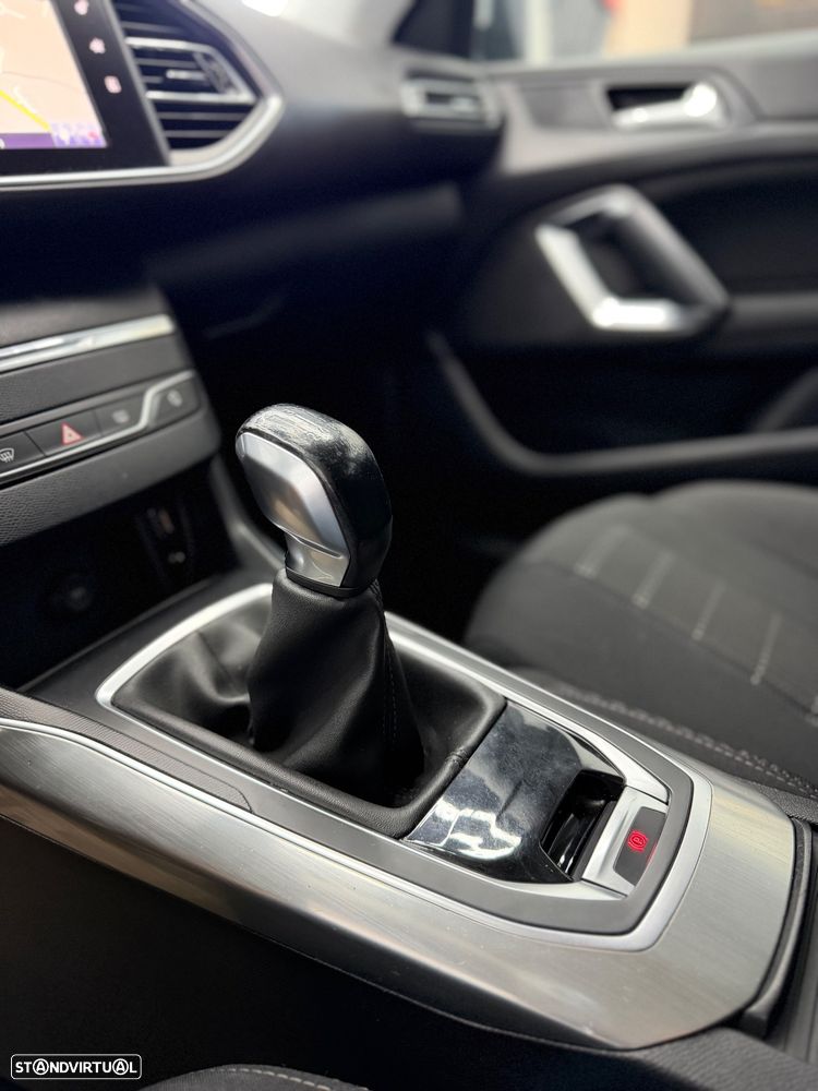 Peugeot 308 1.2 PureTech Business Line - 11