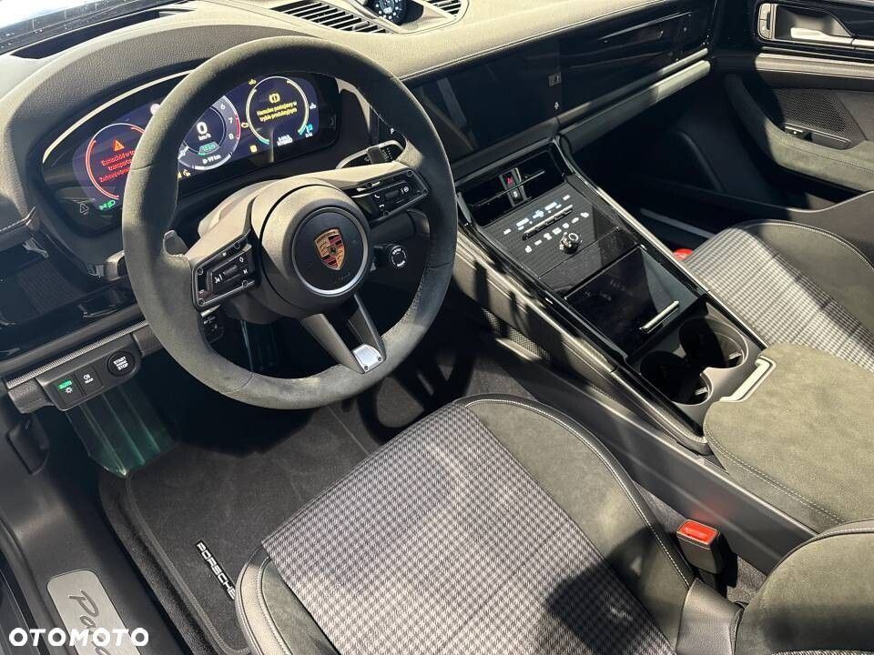 Porsche Panamera 4S E-Hybrid PHEV - 14