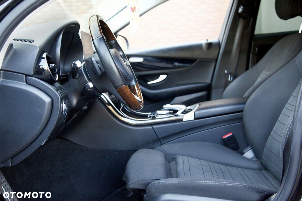 Mercedes-Benz Klasa C 250 d 9G-TRONIC - 15