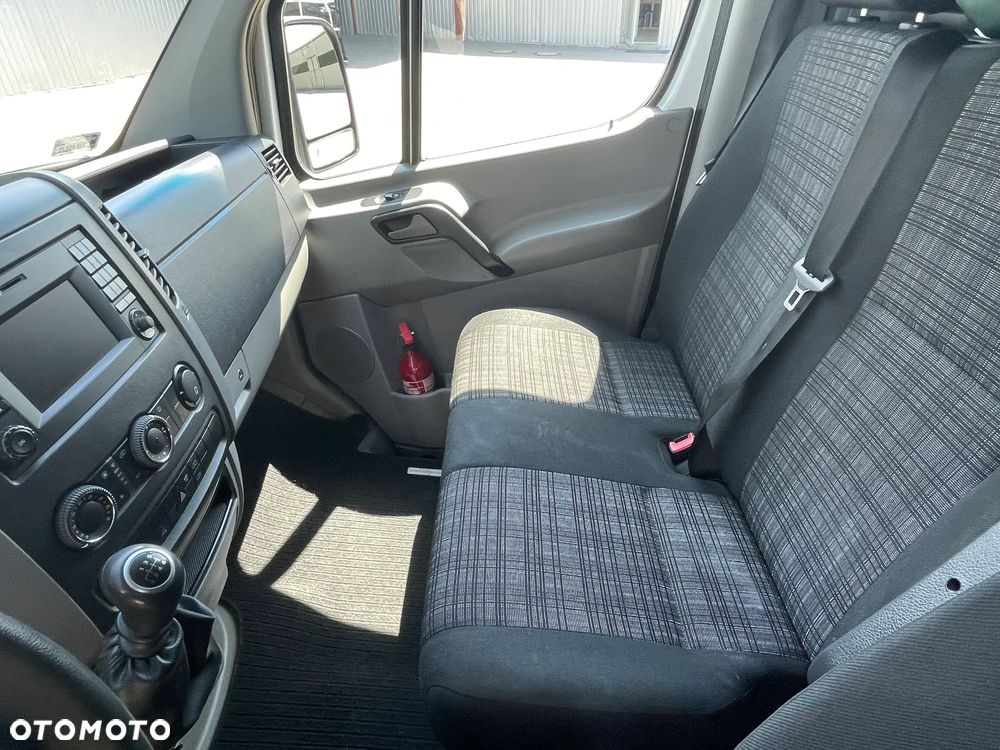Mercedes-Benz Sprinter - 7