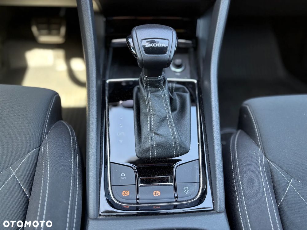 Skoda Karoq 1.5 TSI ACT Sportline DSG - 17