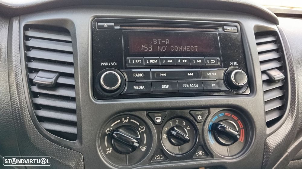 Mitsubishi L200 2.3 DI-D CD Invite 4WD - 24