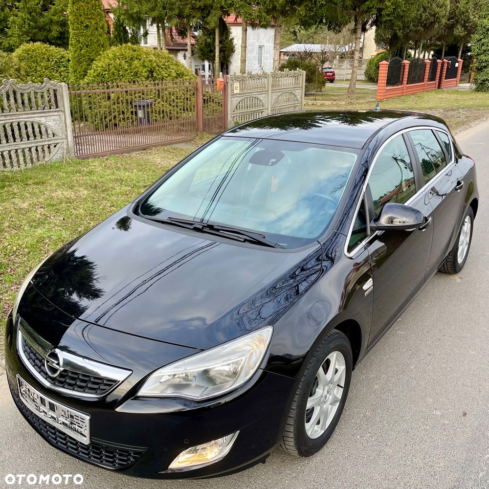 Opel Astra 1.4 Turbo Exklusiv - 32