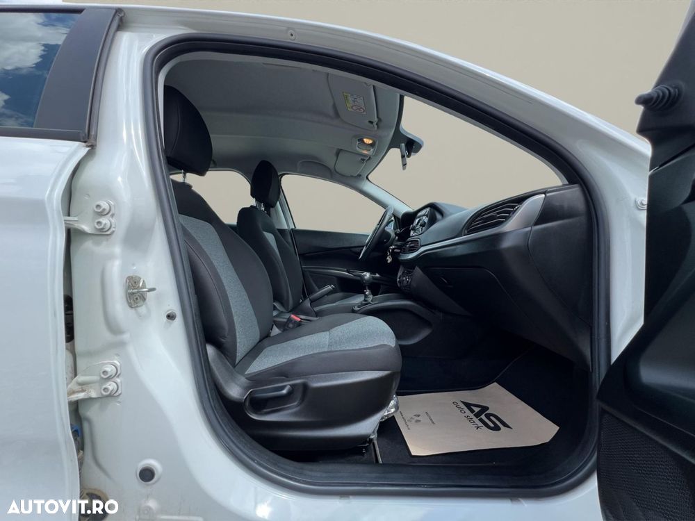 Fiat Tipo 1.4 16V Pop - 21