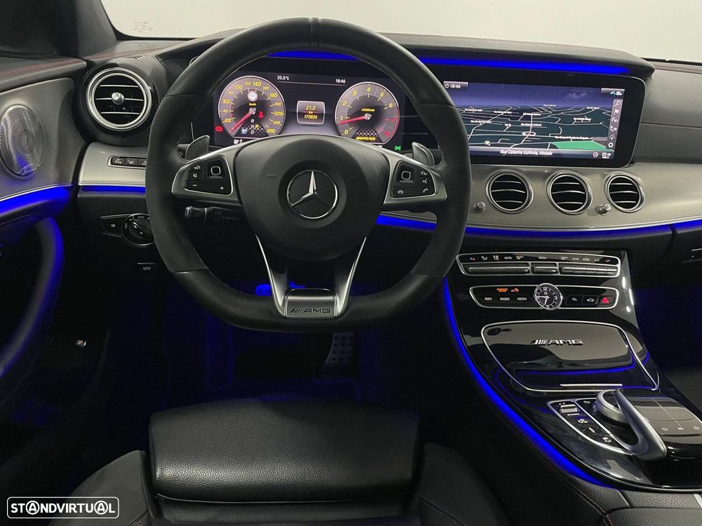 Mercedes-Benz E 43 AMG 4-Matic - 30