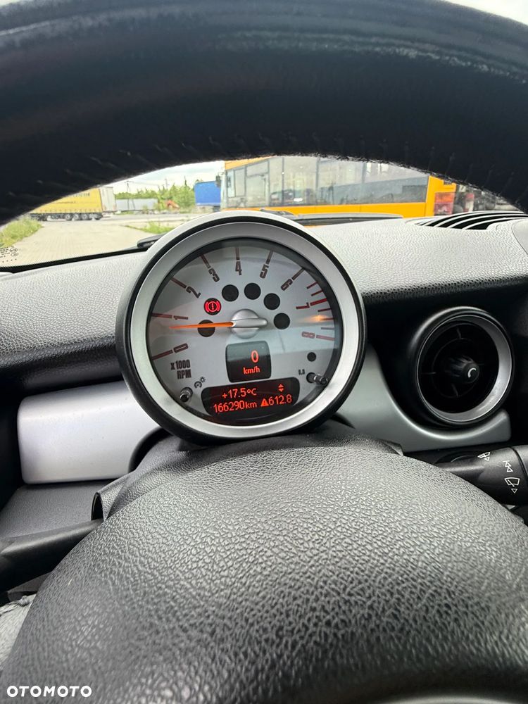 MINI Cooper Standard - 19