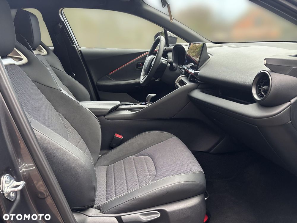Toyota C-HR - 10