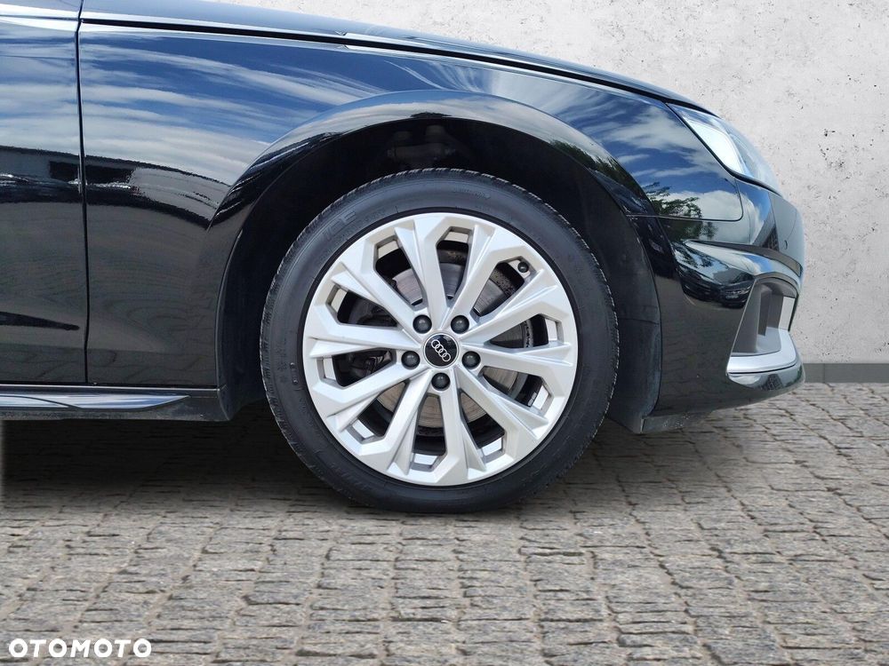 Audi A4 Limousine - 32