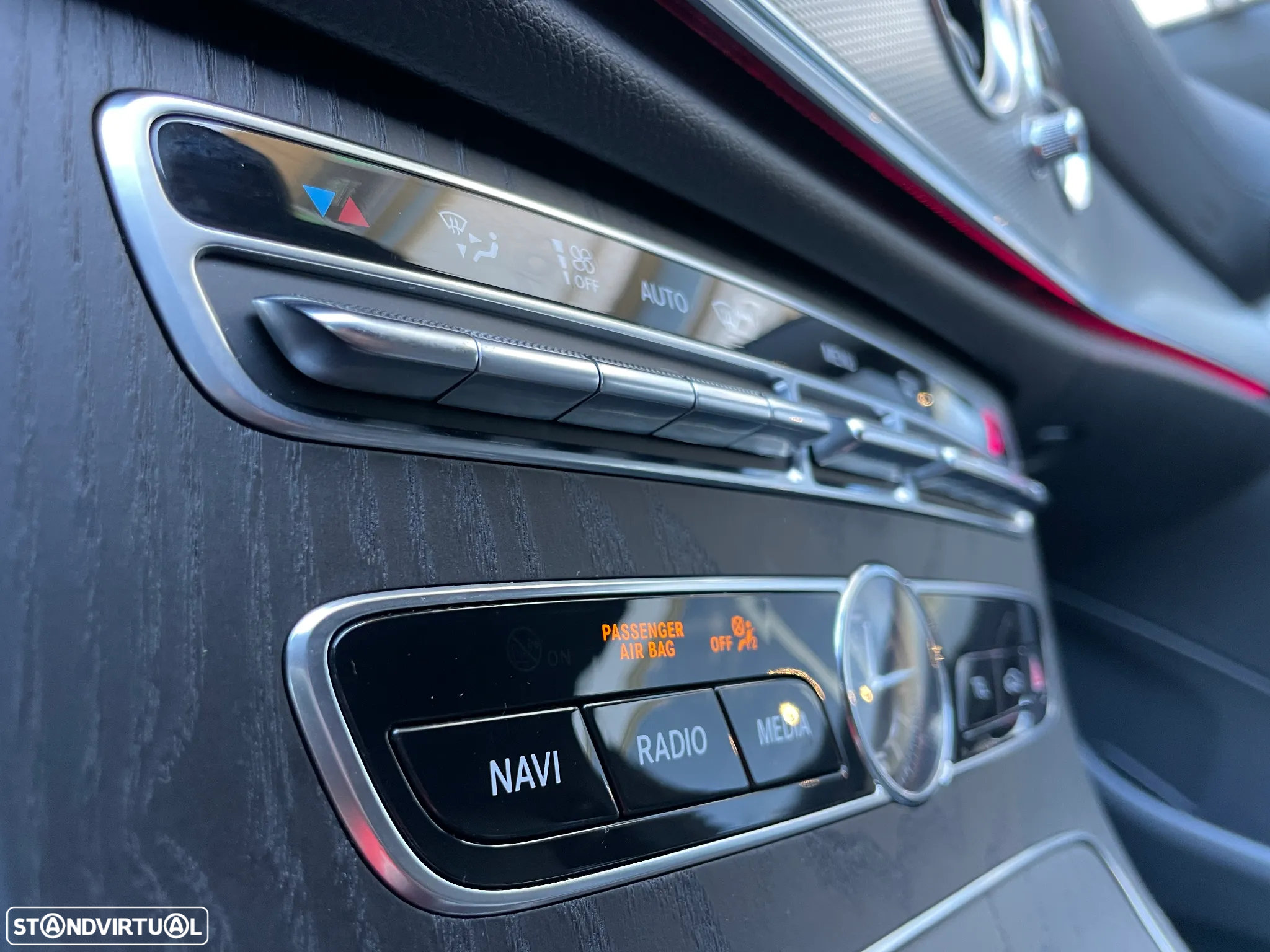 Mercedes-Benz E 220 d AMG - 27