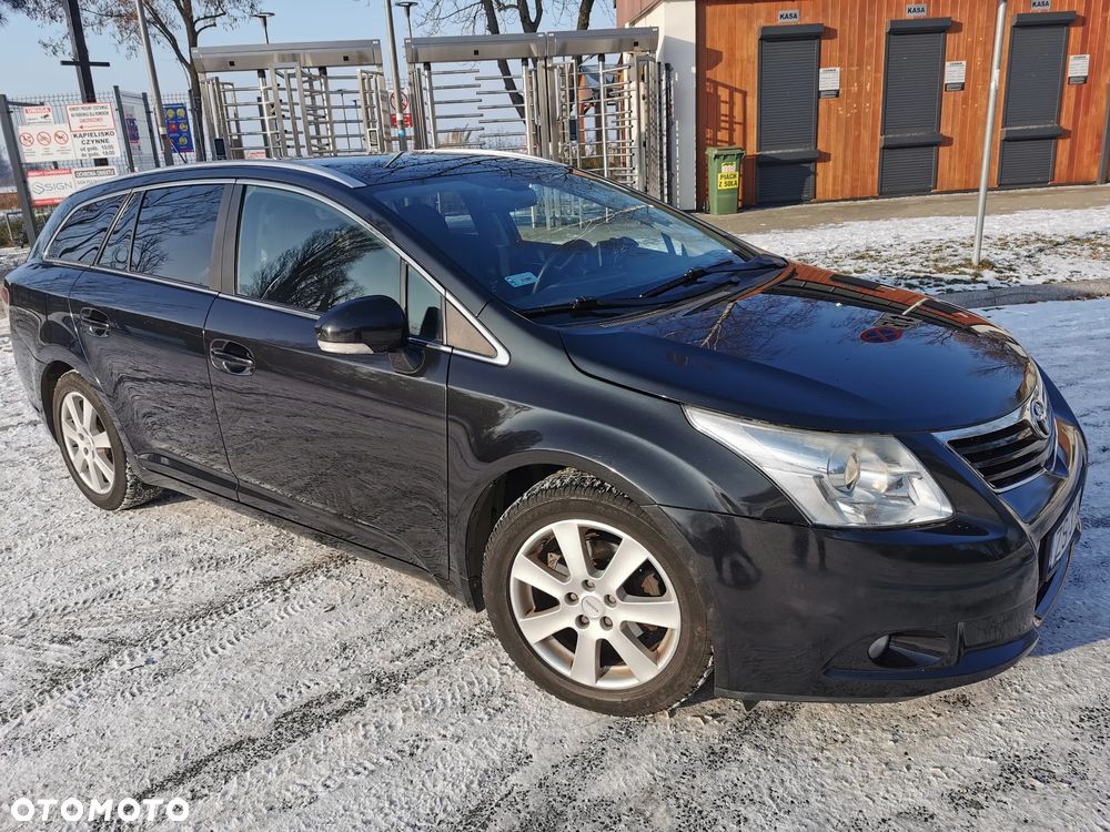 Toyota Avensis 2.0 D-4D - 5