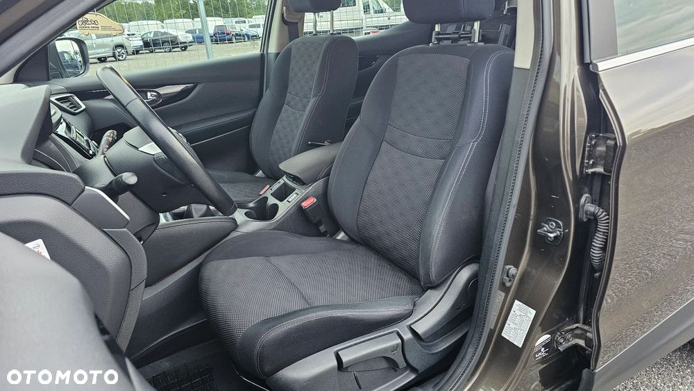 Nissan Qashqai 1.5 dCi Visia - 13