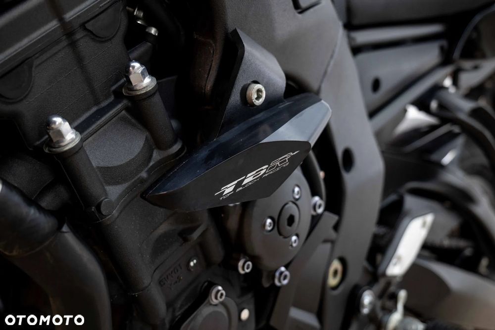 Yamaha FZ8 - 15