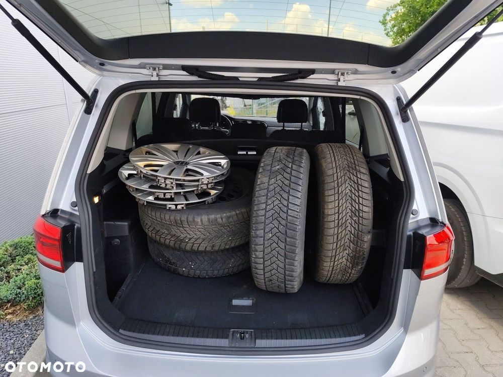 Volkswagen Touran 2.0 TDI BMT Comfortline DSG - 18