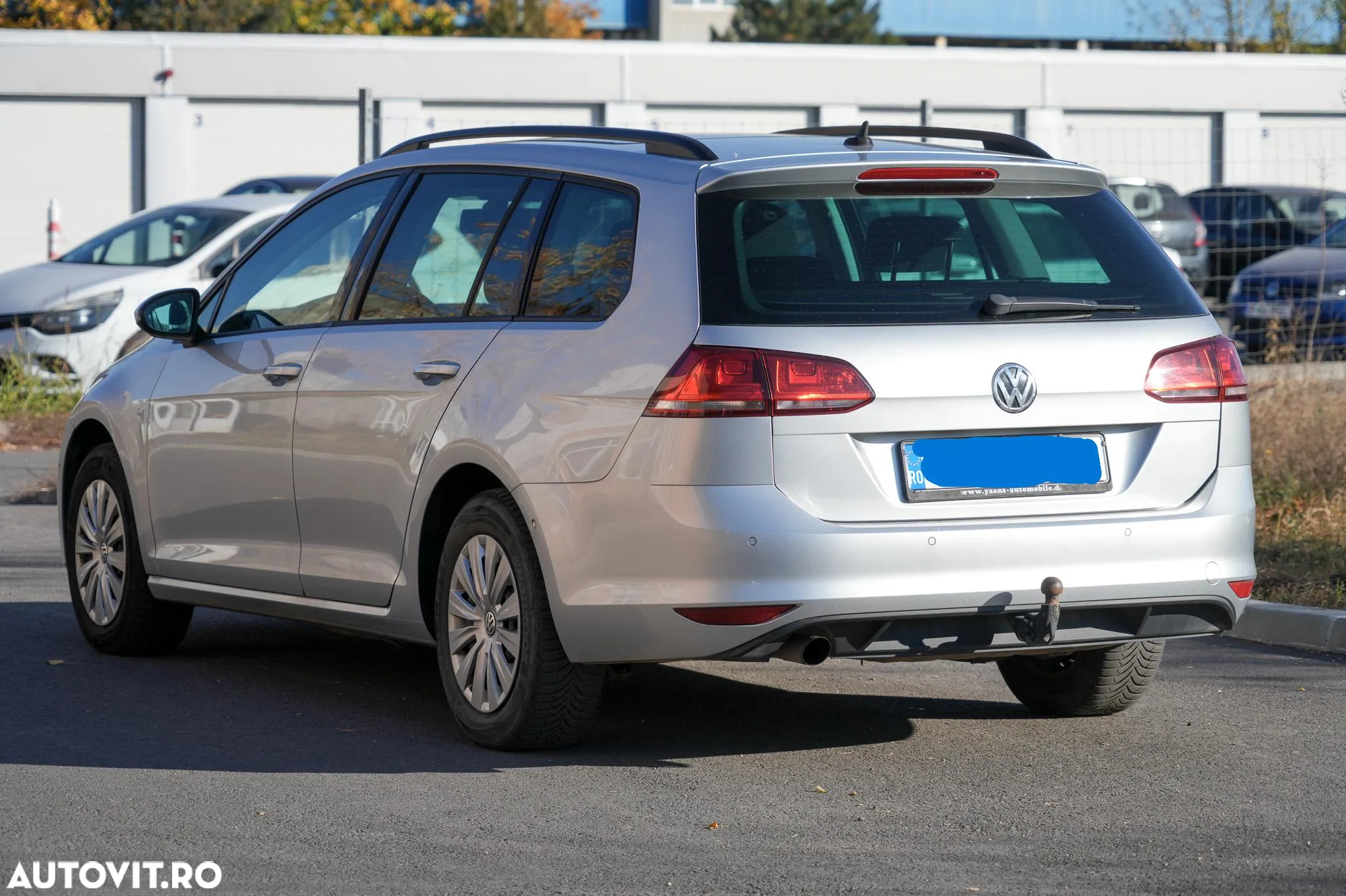 Volkswagen Golf 1.6 TDI DPF Trendline - 3