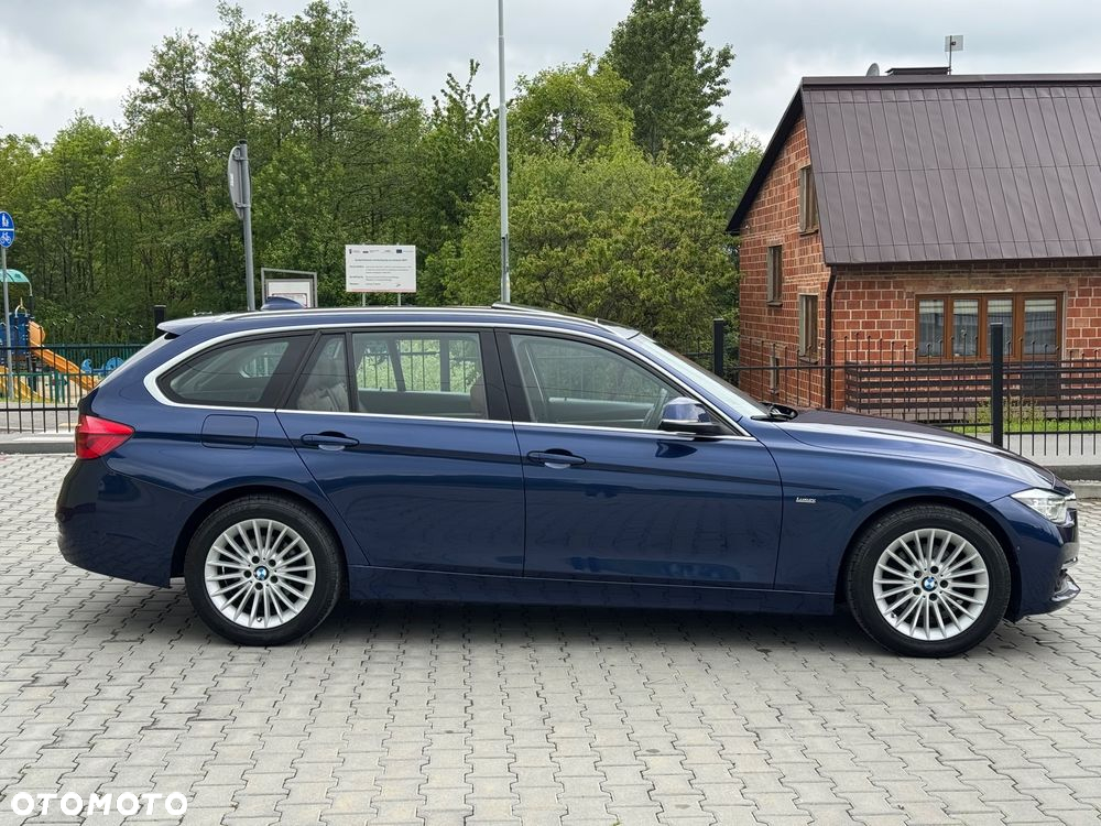 BMW Seria 3 320d Touring xDrive Luxury Line - 13