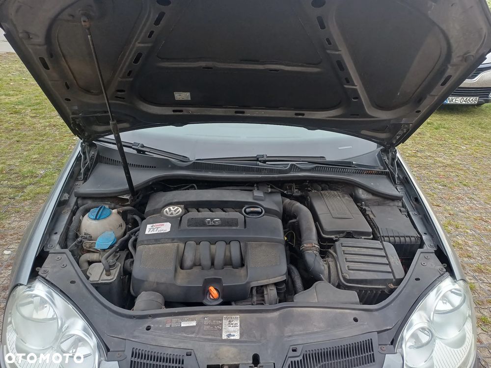 Volkswagen Golf 1.6 Comfortline - 11