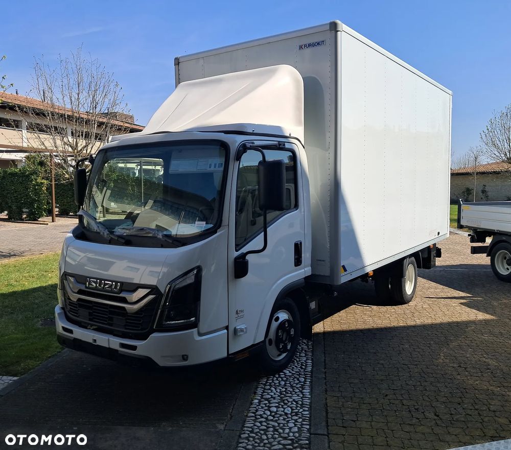 Isuzu M27H - 2