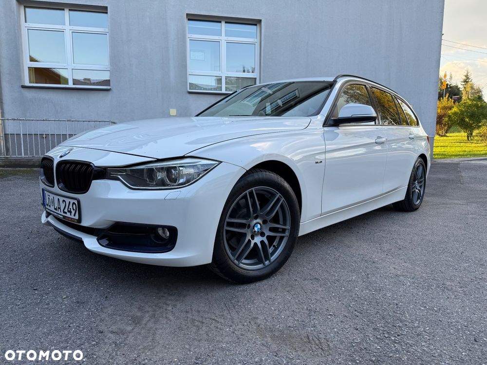 BMW Seria 3 320d DPF Touring Edition Sport - 1