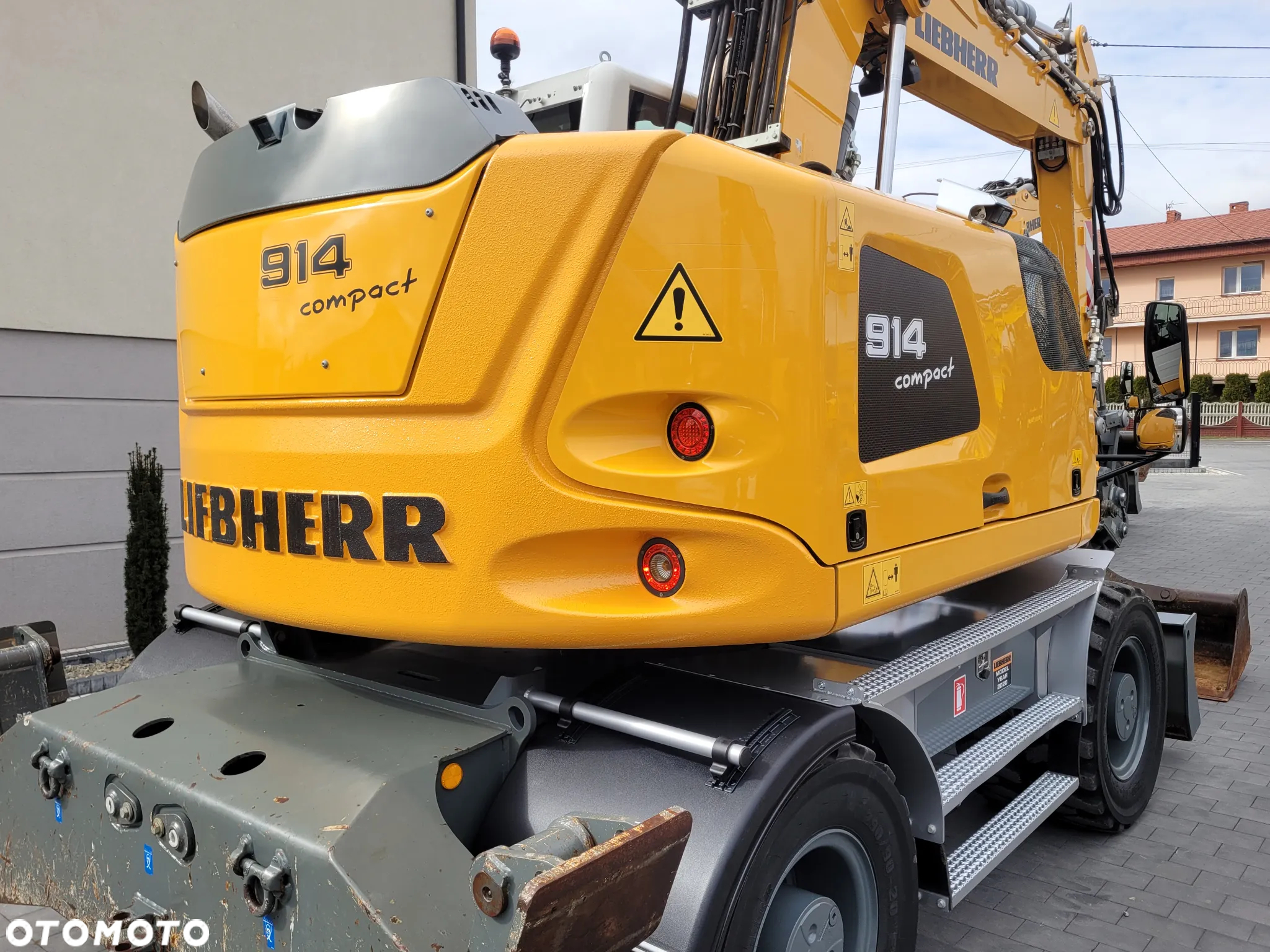 Liebherr A914 compact / 3500h / 2020rok / STAN IDEALNY / - 12