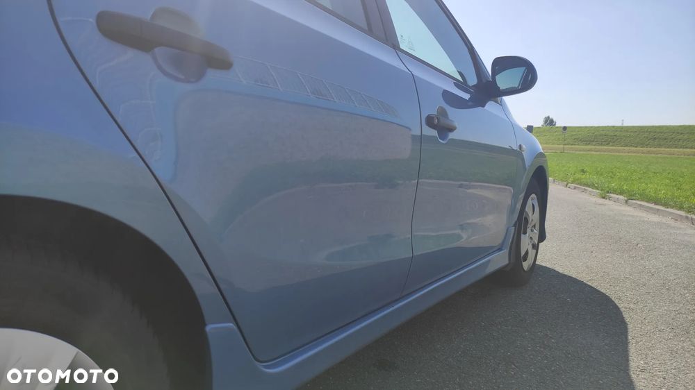 Hyundai i30 1.4 Classic + - 11