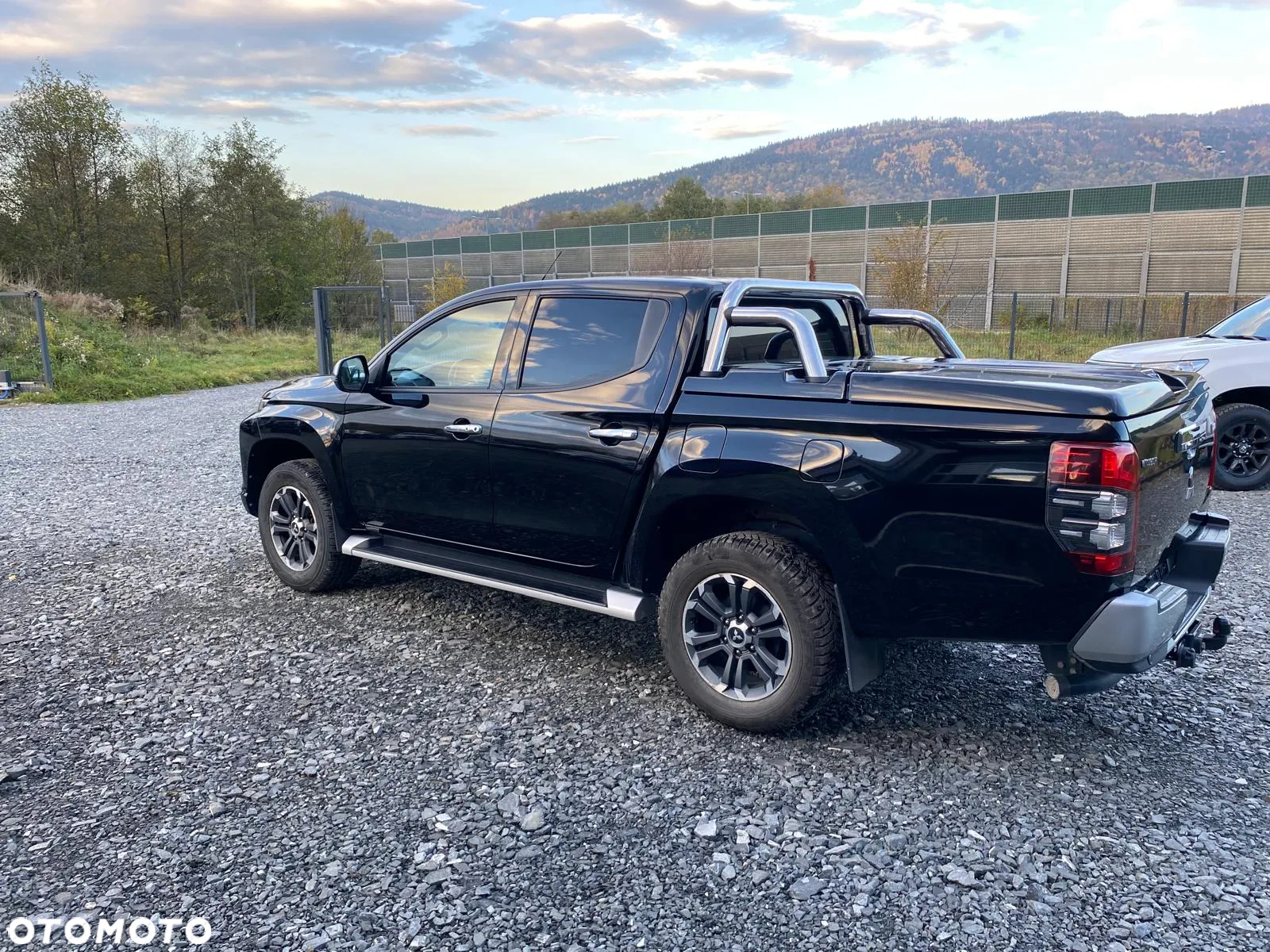Mitsubishi L200 2.2 d DC Instyle Plus