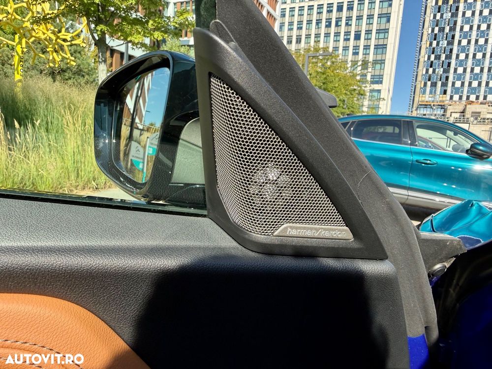 BMW M2 M240i xDrive AT - 17