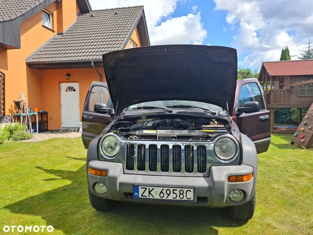Jeep Cherokee 2.4 Sport - 22