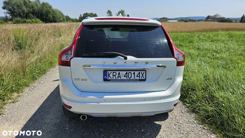 Volvo XC 60 D3 Drive-E R-Design Momentum - 13