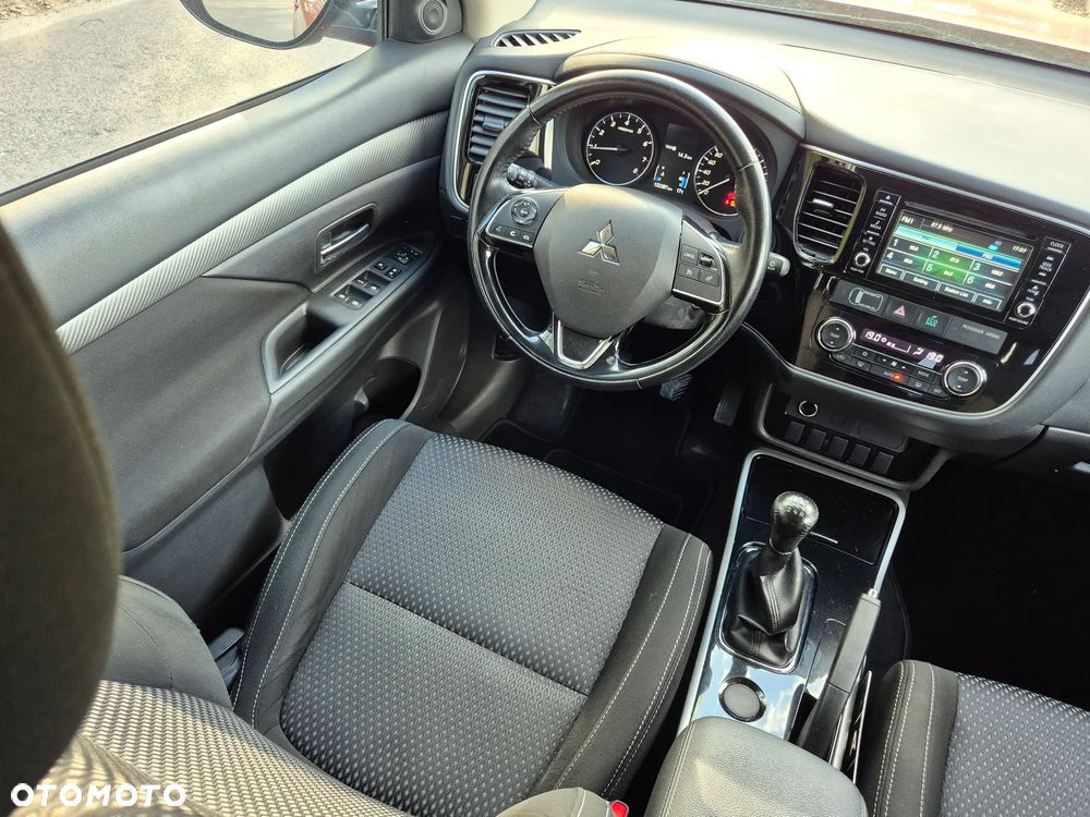 Mitsubishi Outlander 2.0 2WD Edition - 10