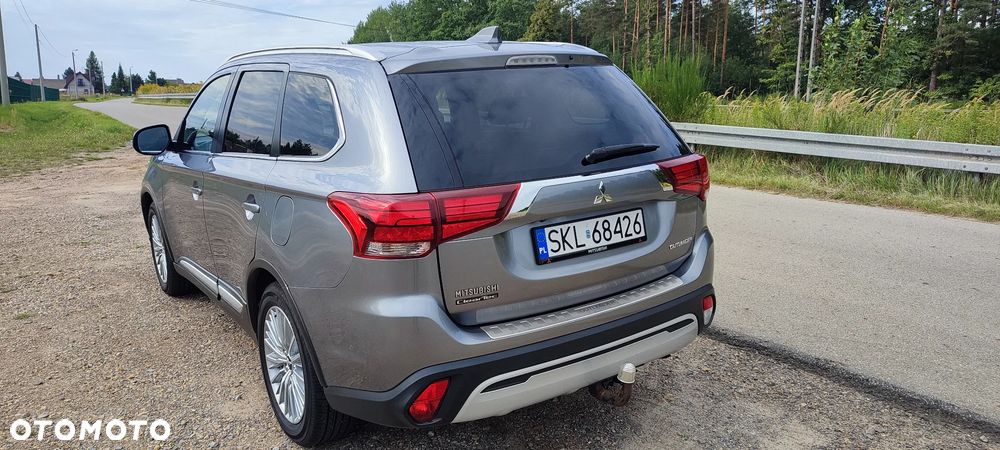 Mitsubishi Outlander 2.0 2WD CVT Active - 12