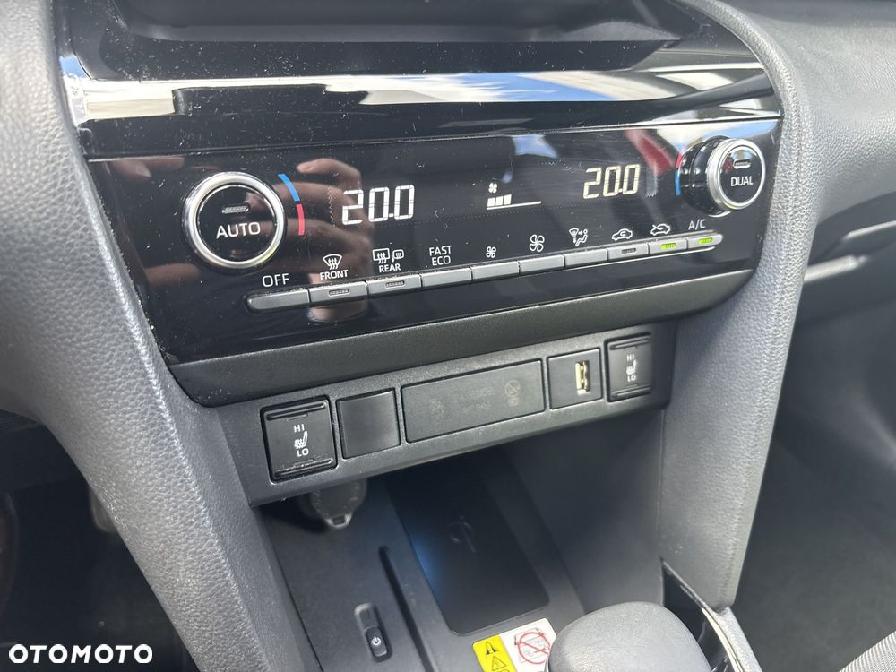 Toyota Yaris Cross Hybrid 1.5 Adventure - 24