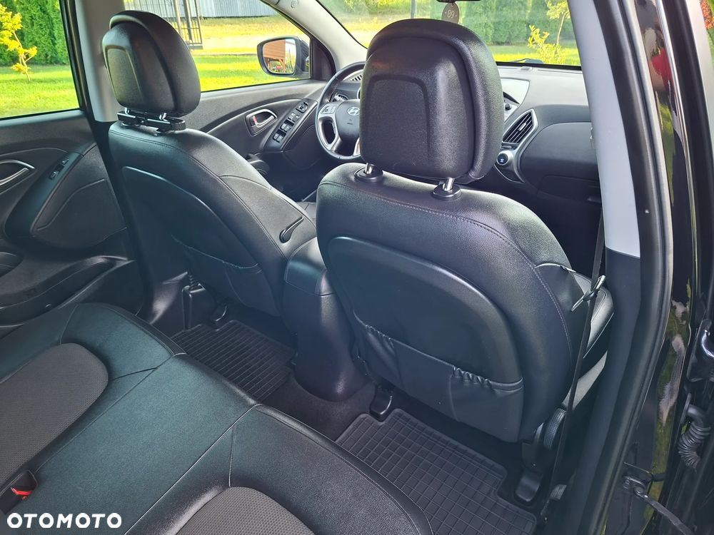 Hyundai ix35 1.7 CRDi 2WD Fifa World Cup Edition - 24