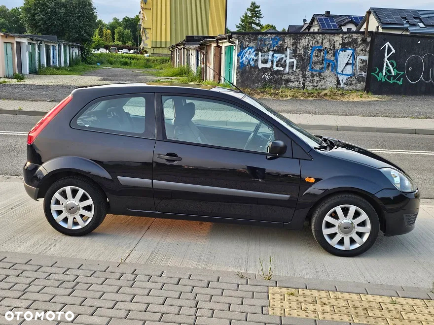 Ford Fiesta 1.3 Ambiente - 6