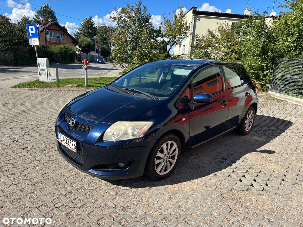 Toyota Auris 2.0 D-4D Premium - 1