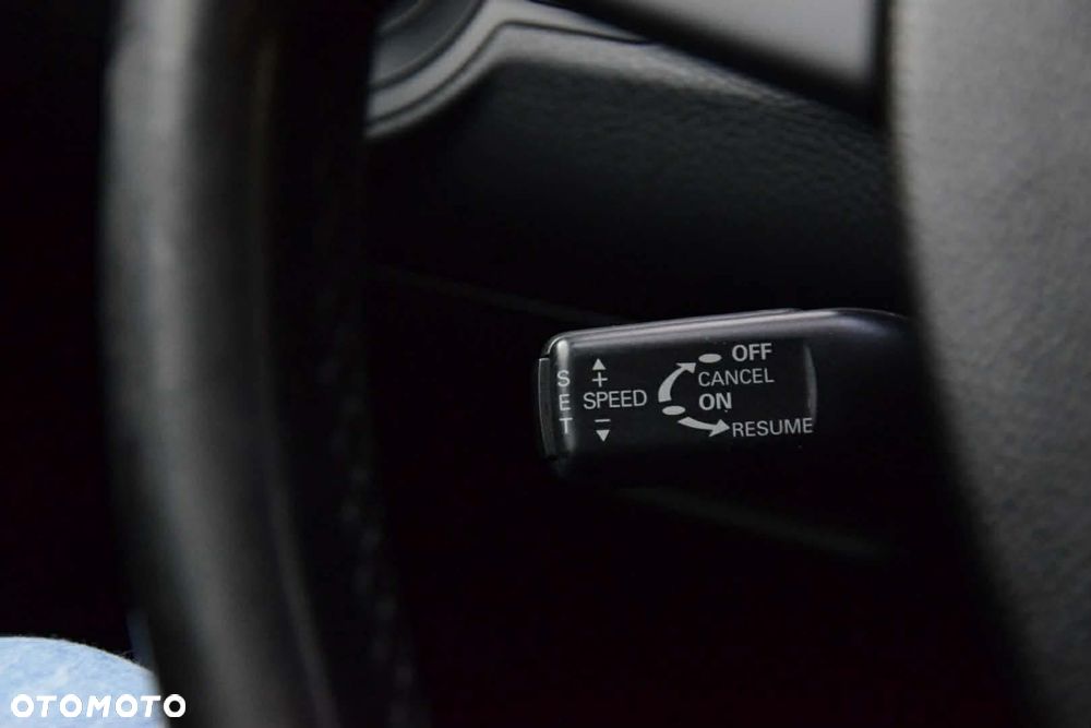 Volkswagen Passat 2.0 TDI Highline - 4