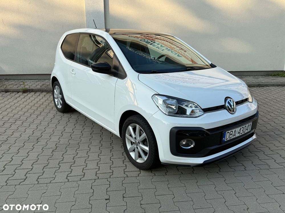 Volkswagen up! TSI high - 10