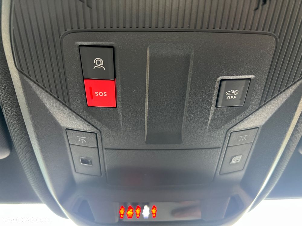 Peugeot 408 1.2 PureTech mHEV GT S&S e-DSC6 - 24