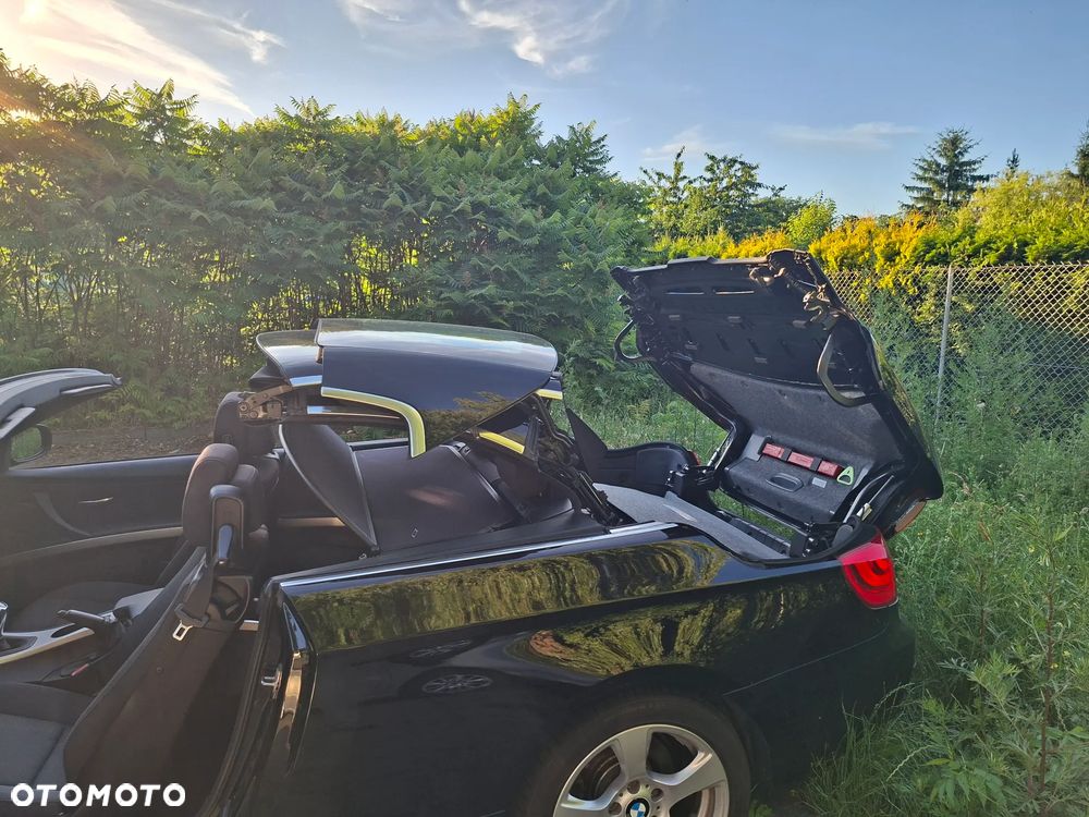 BMW Seria 3 320i - 25