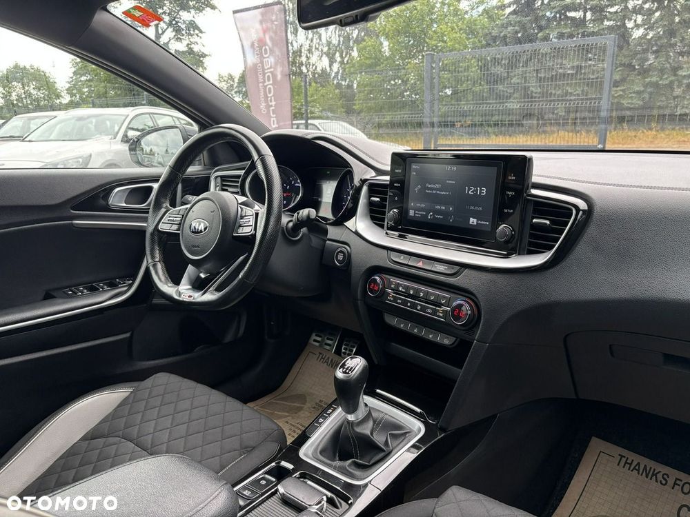 Kia ProCeed 1.4 T-GDI GT Line - 23